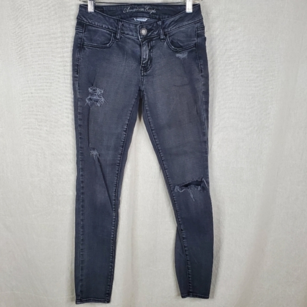 ♧♧ American Eagle Distressed Super Stretch Skinny Jeans Size 4 Black